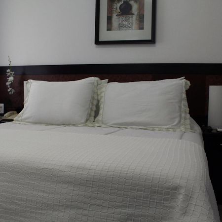 Hotel Dom Henrique Timóteo المظهر الخارجي الصورة