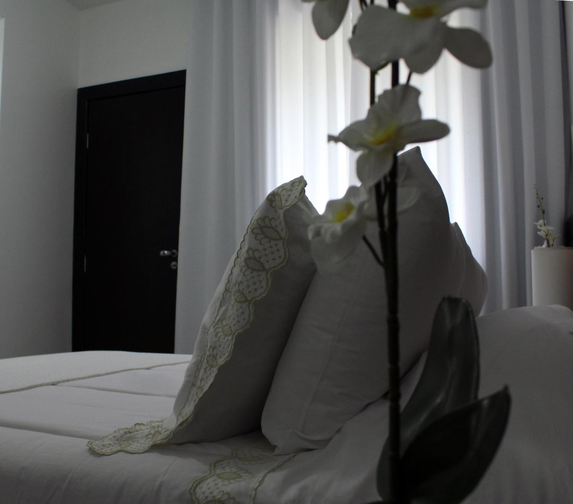 Hotel Dom Henrique Timóteo المظهر الخارجي الصورة
