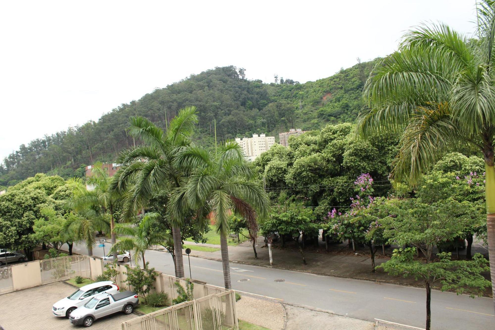 Hotel Dom Henrique Timóteo المظهر الخارجي الصورة