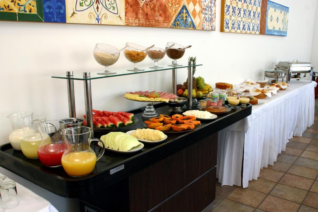 Hotel Dom Henrique Timóteo المظهر الخارجي الصورة