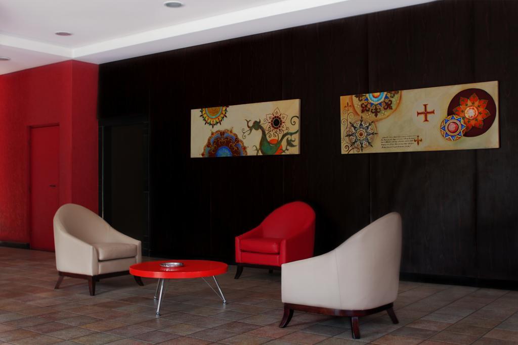 Hotel Dom Henrique Timóteo المظهر الخارجي الصورة