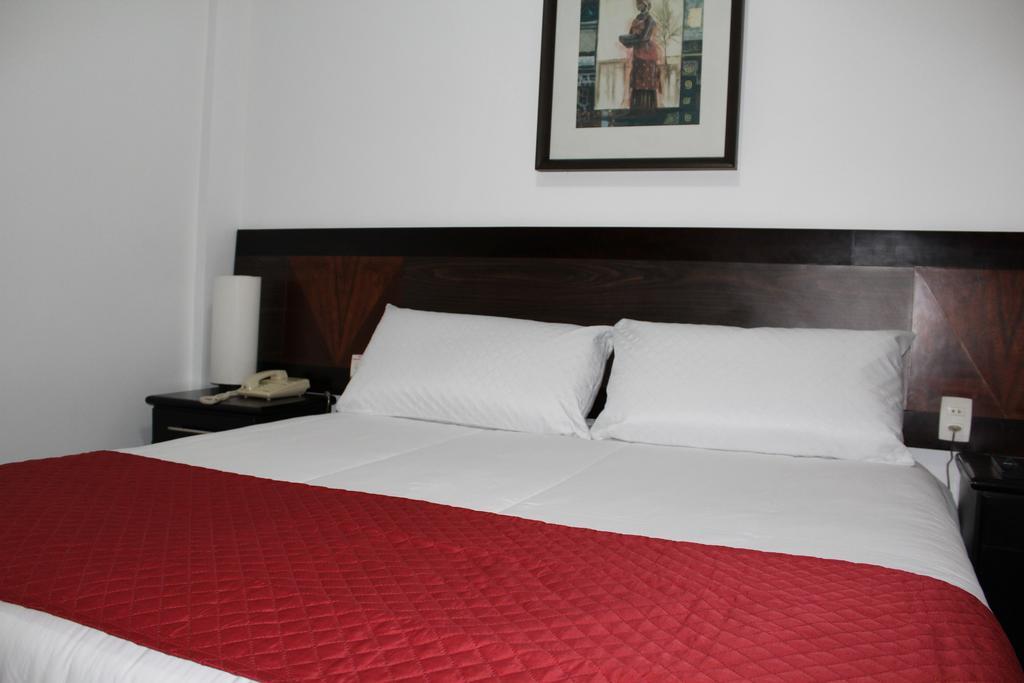 Hotel Dom Henrique Timóteo المظهر الخارجي الصورة