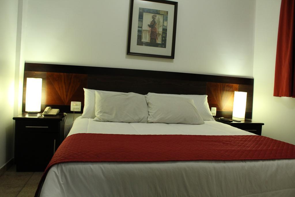 Hotel Dom Henrique Timóteo المظهر الخارجي الصورة